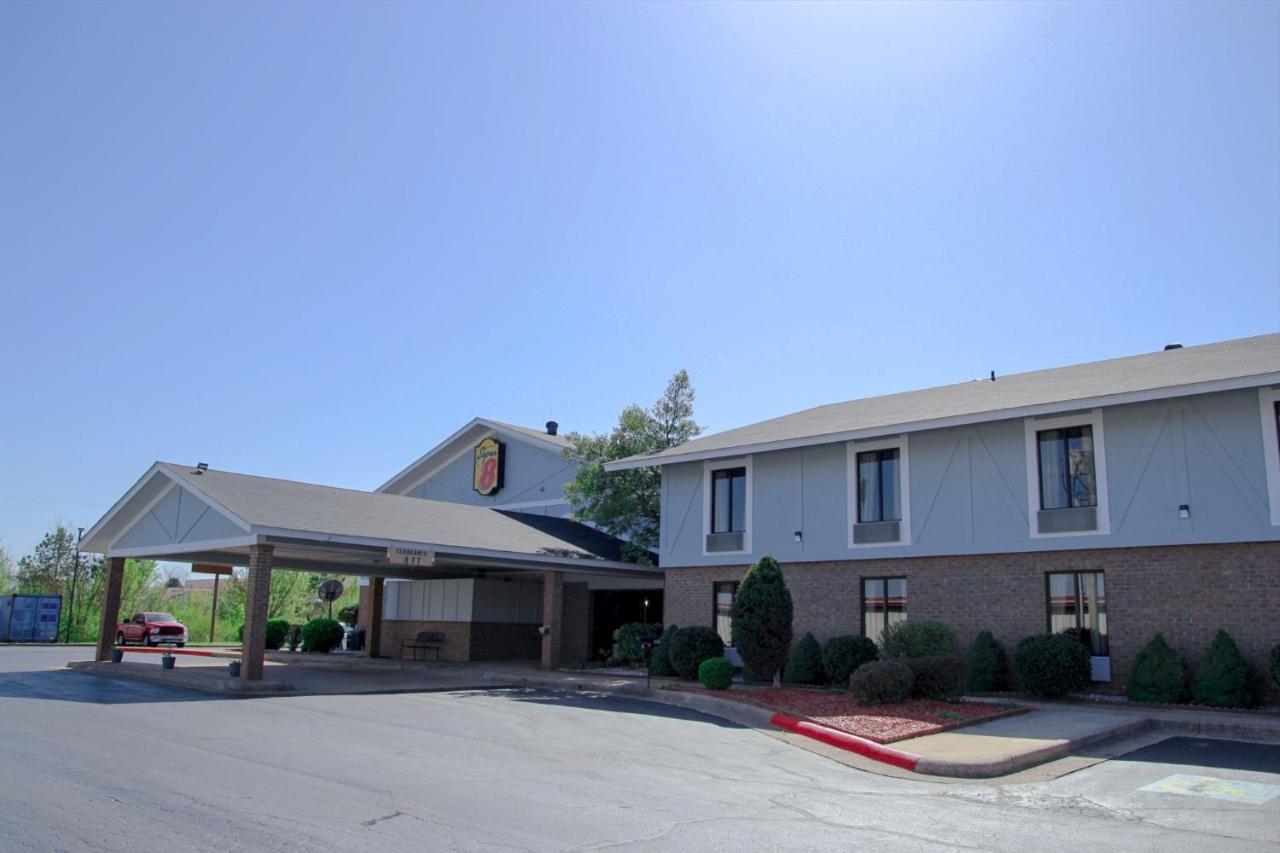 Motel Super 8 By Wyndham Harrison Ar Esterno foto